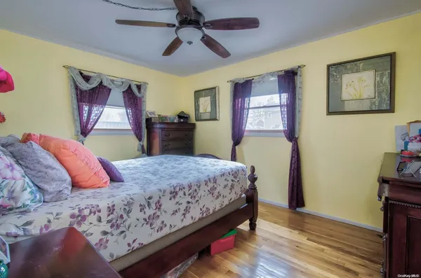 $4,700 | 15 Janet Drive, Plainview, NY 11803