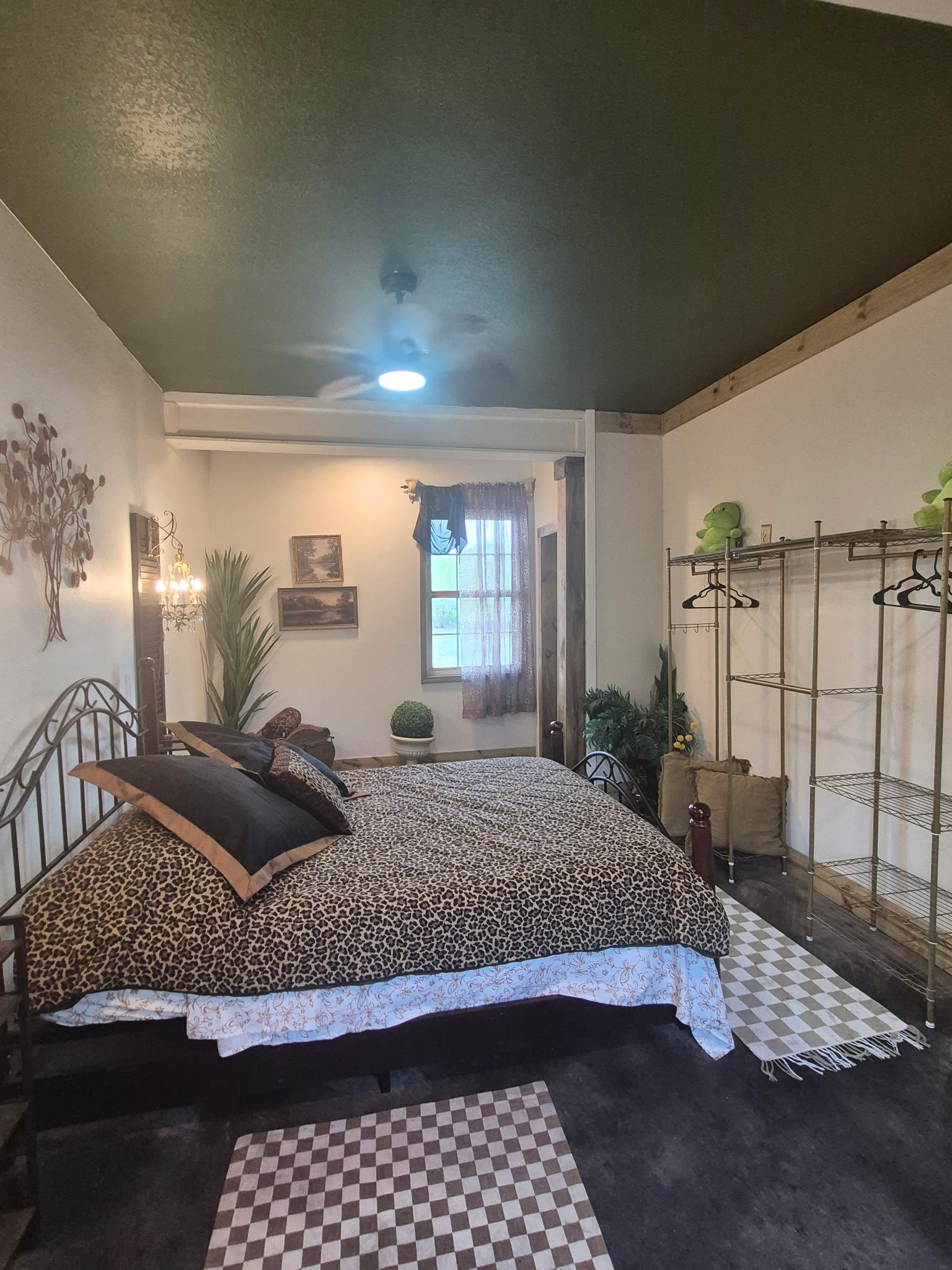 2503 River Crest, Unit 1 Houston, TX 77338 - Photo 5 of 23 a bedroom with a large bed and dresser