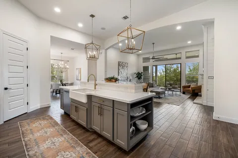 $899,000 | 17641 Stratus Cove, Dripping Springs, TX 78620