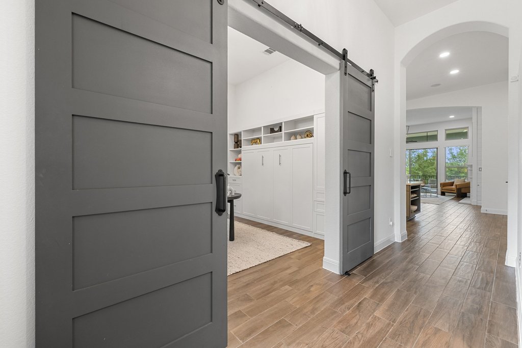 17641 Stratus Cove Dripping Springs, TX 78620 - Photo 7 of 40