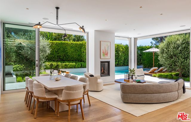 $9,600,000 | 9011 Alto Cedro Drive, Beverly Hills, CA 90210