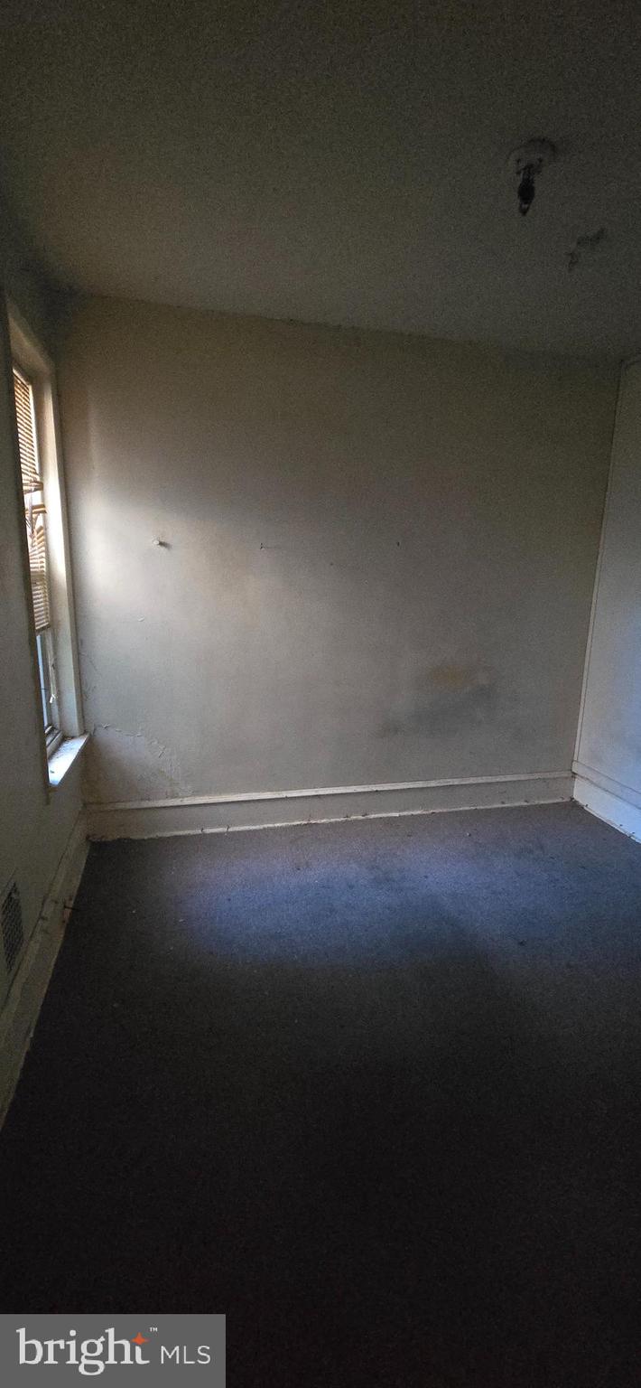 2845 North 25th Street Philadelphia, PA 19132 - Photo 12 of 14 Middle bedroom