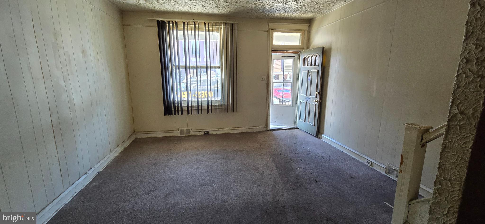 2845 North 25th Street Philadelphia, PA 19132 - Photo 3 of 14 Living room