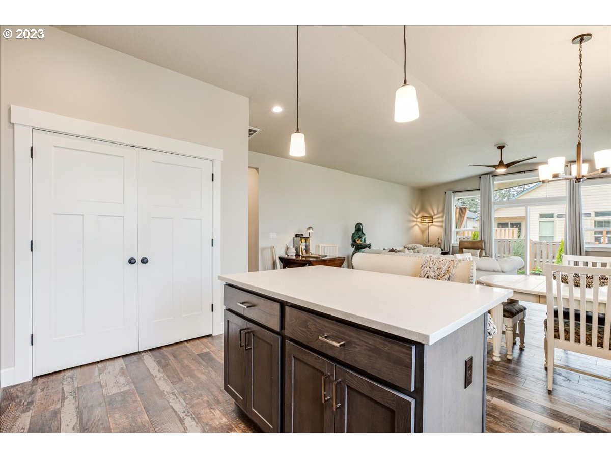 133 Northeast Regan Hill Loop Estacada, OR 97023 - Photo 7 of 29