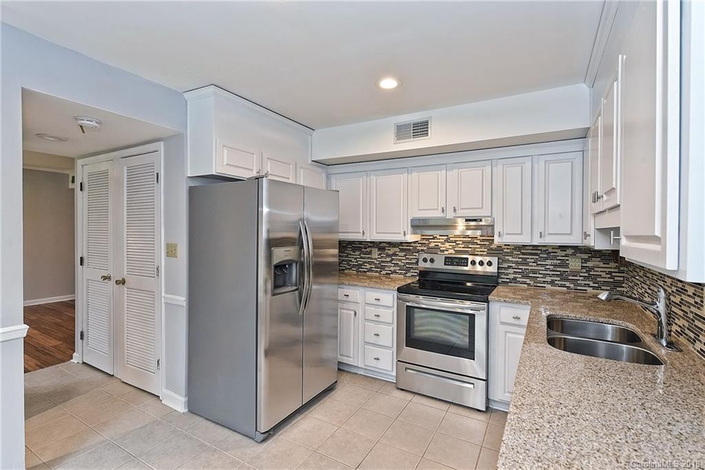 5921 Bluebonnet Road Charlotte, NC 28212 - Photo 7 of 36 Gallery Image 7
