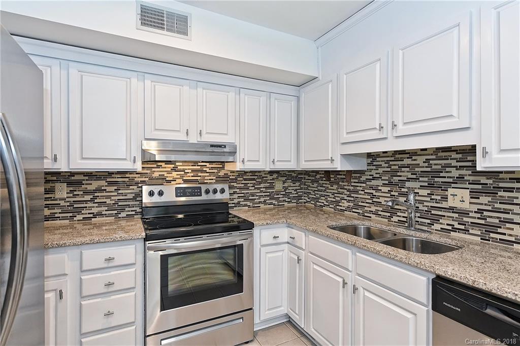 5921 Bluebonnet Road Charlotte, NC 28212 - Photo 9 of 36 Gallery Image 9