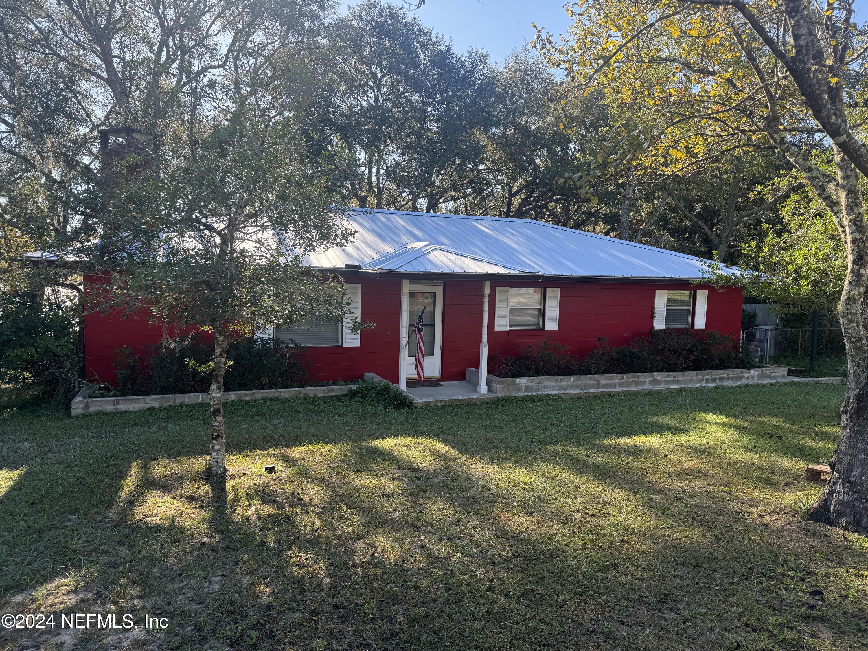 282 Swan Lake Road Melrose, FL 32666 - Photo 1 of 71 IMG_4948