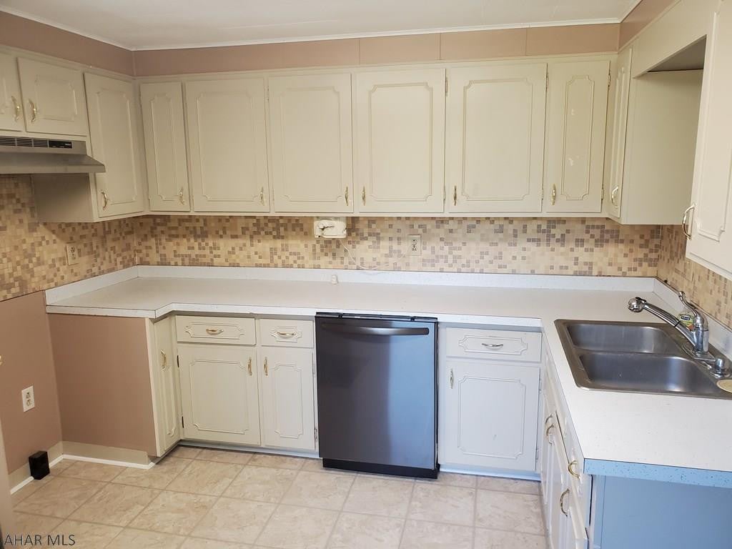 148 Sickles Corner Back Road Altoona, PA 16601 - Photo 6 of 11 Gallery Image 6