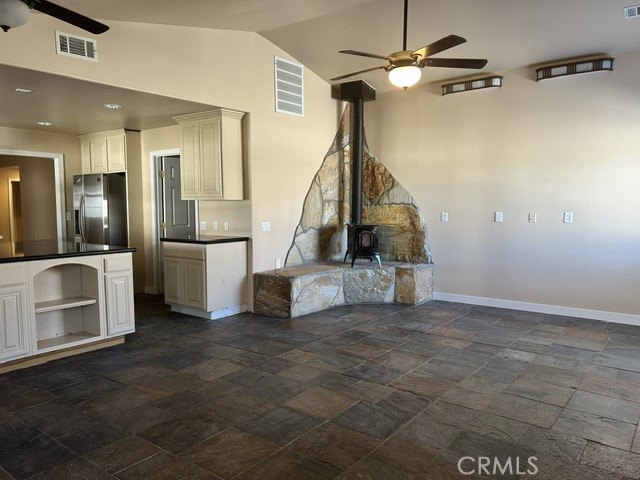 13955 Okesa Road Apple Valley, CA 92307 - Photo 17 of 20 second living room