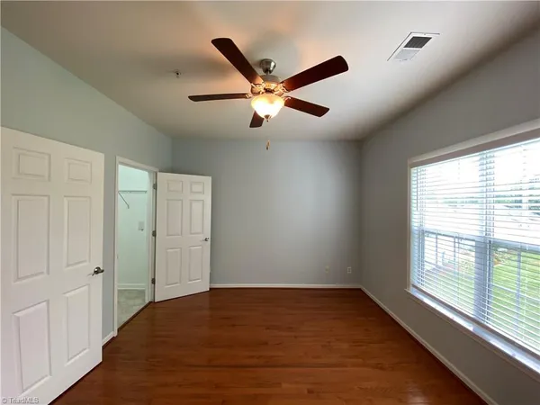 $1,445 | 6981 Hanesbrook Circle, Unit 202, Clemmons, NC 27012