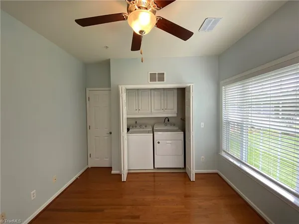 $1,445 | 6981 Hanesbrook Circle, Unit 202, Clemmons, NC 27012