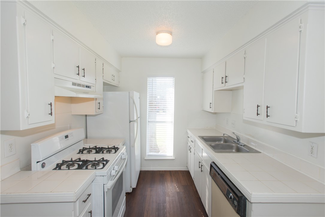 6000 Tracy Lynn Lane, Unit A Austin, TX 78721 - Photo 6 of 15