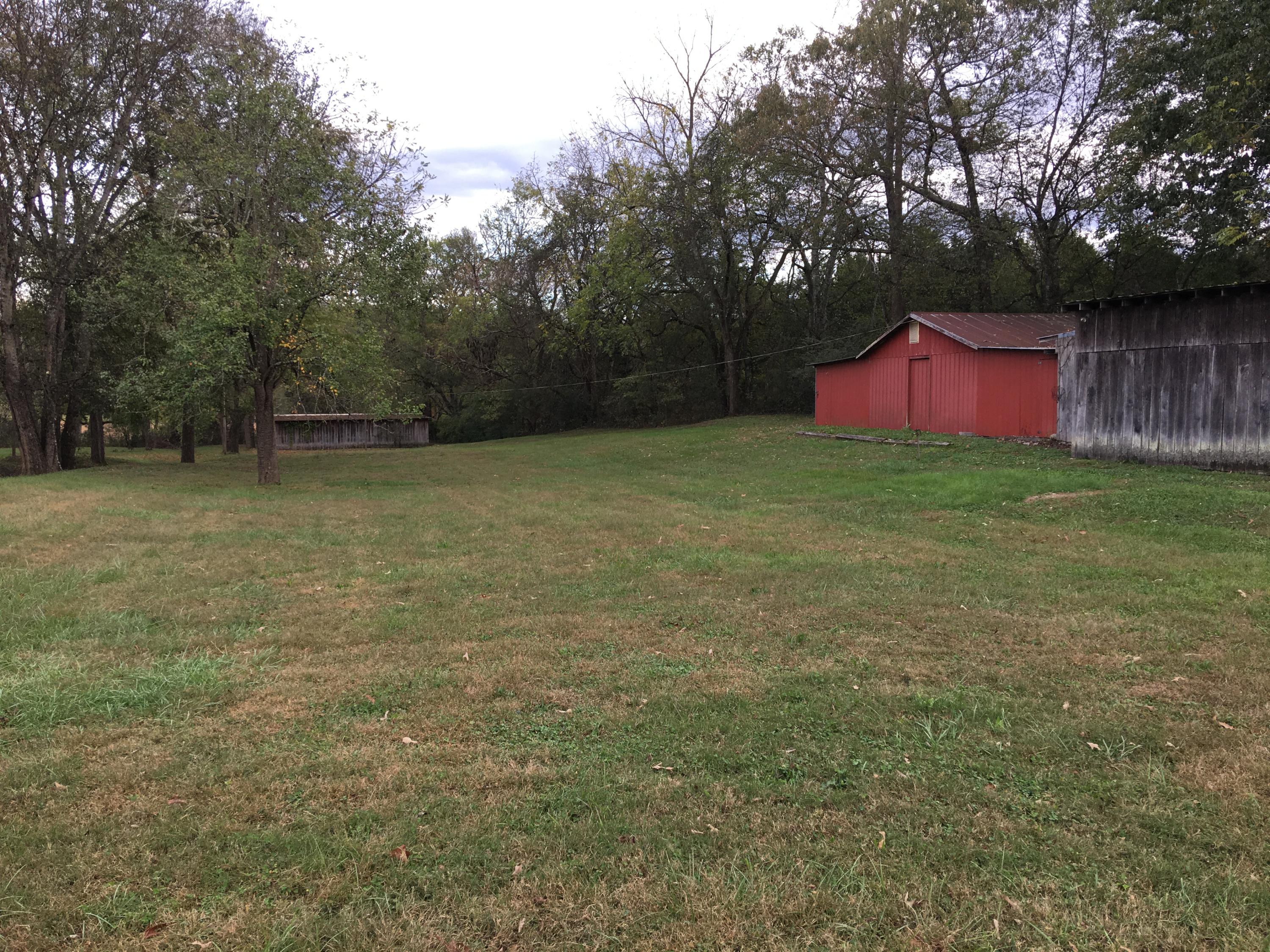 871 Kodak Road Kodak, TN 37764 - Photo 5 of 26 IMG_1547
