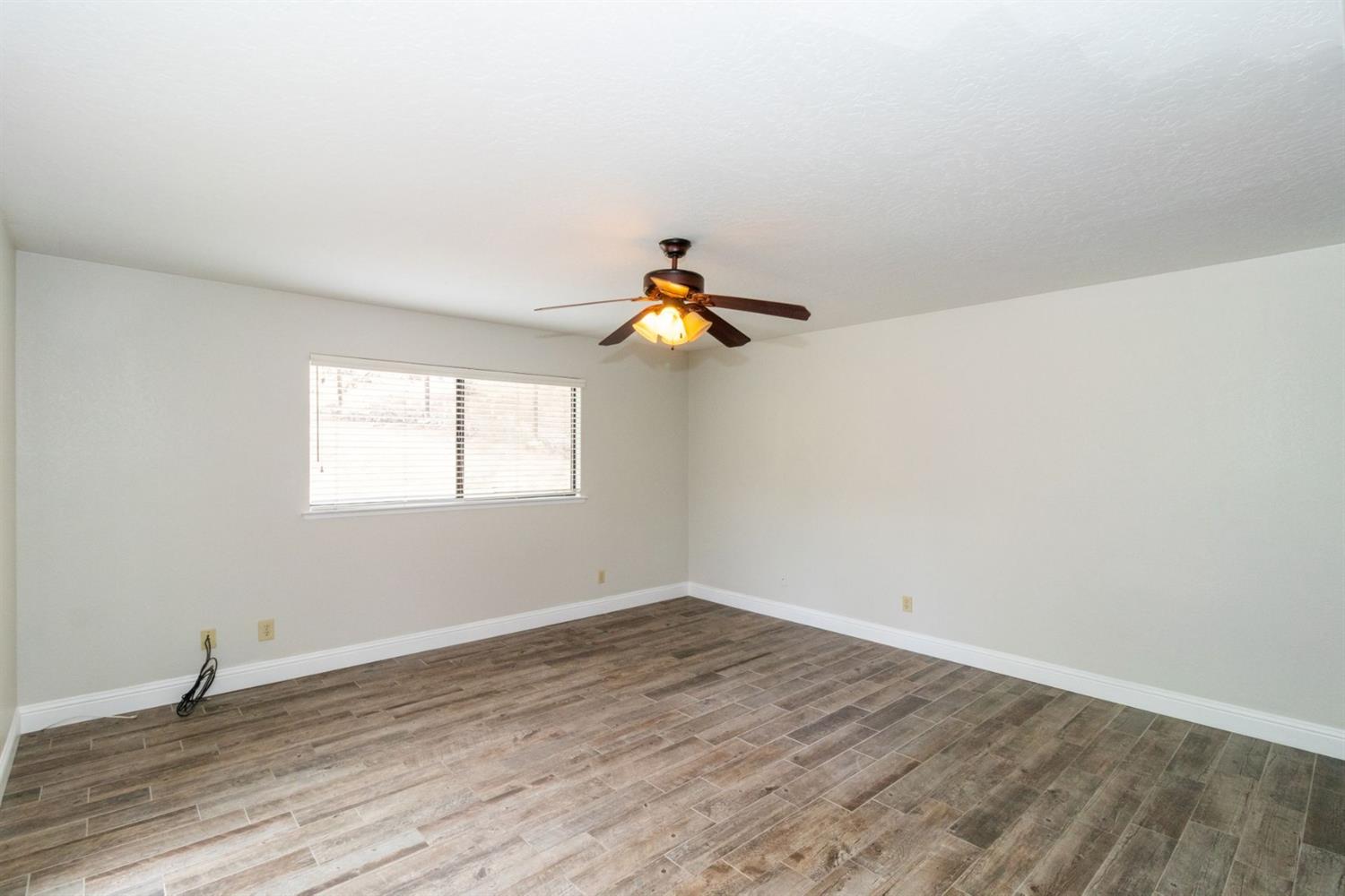 29669 Revis Road Coarsegold, CA 93614 - Photo 12 of 31 Gallery Image 12