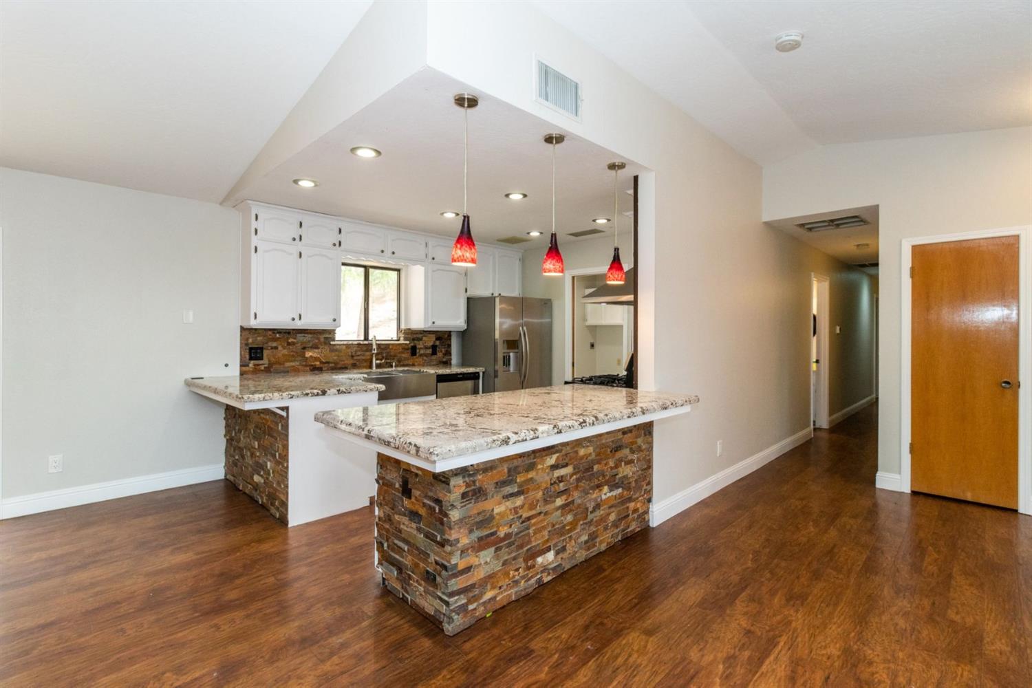 29669 Revis Road Coarsegold, CA 93614 - Photo 4 of 31 Gallery Image 4