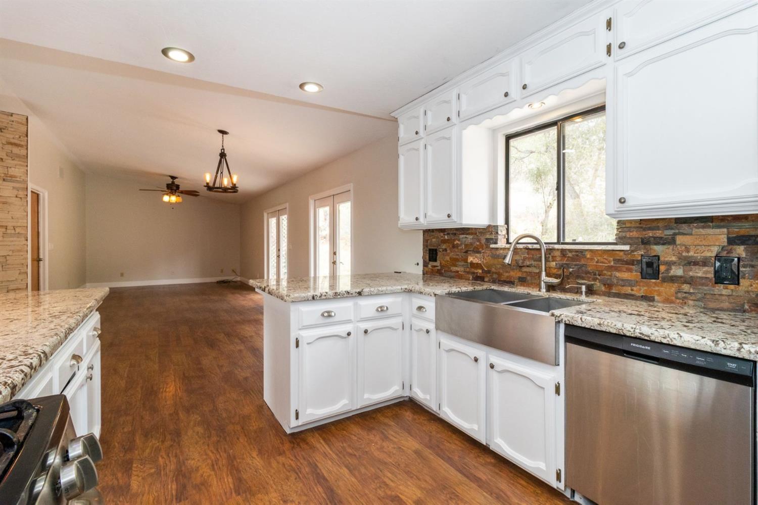29669 Revis Road Coarsegold, CA 93614 - Photo 7 of 31 Gallery Image 7