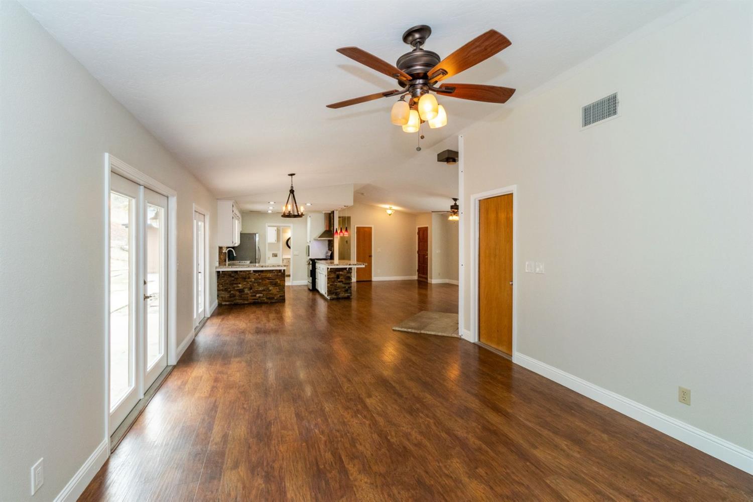 29669 Revis Road Coarsegold, CA 93614 - Photo 9 of 31 Gallery Image 9
