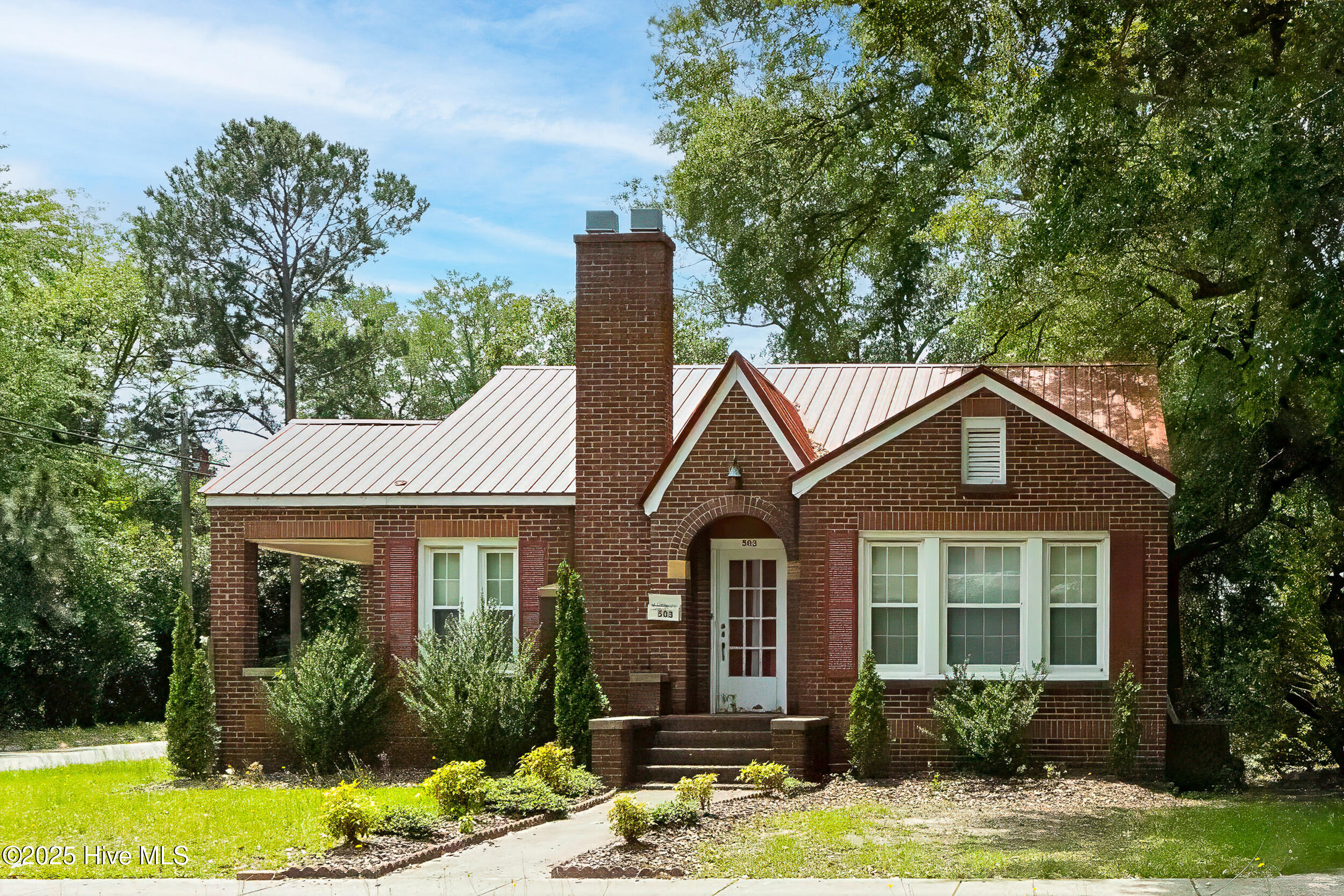 503 Spring Street Hamlet, NC 28345 - Photo 1 of 17 F6F999DD-DD72-4407-BA9F-2863F259D194