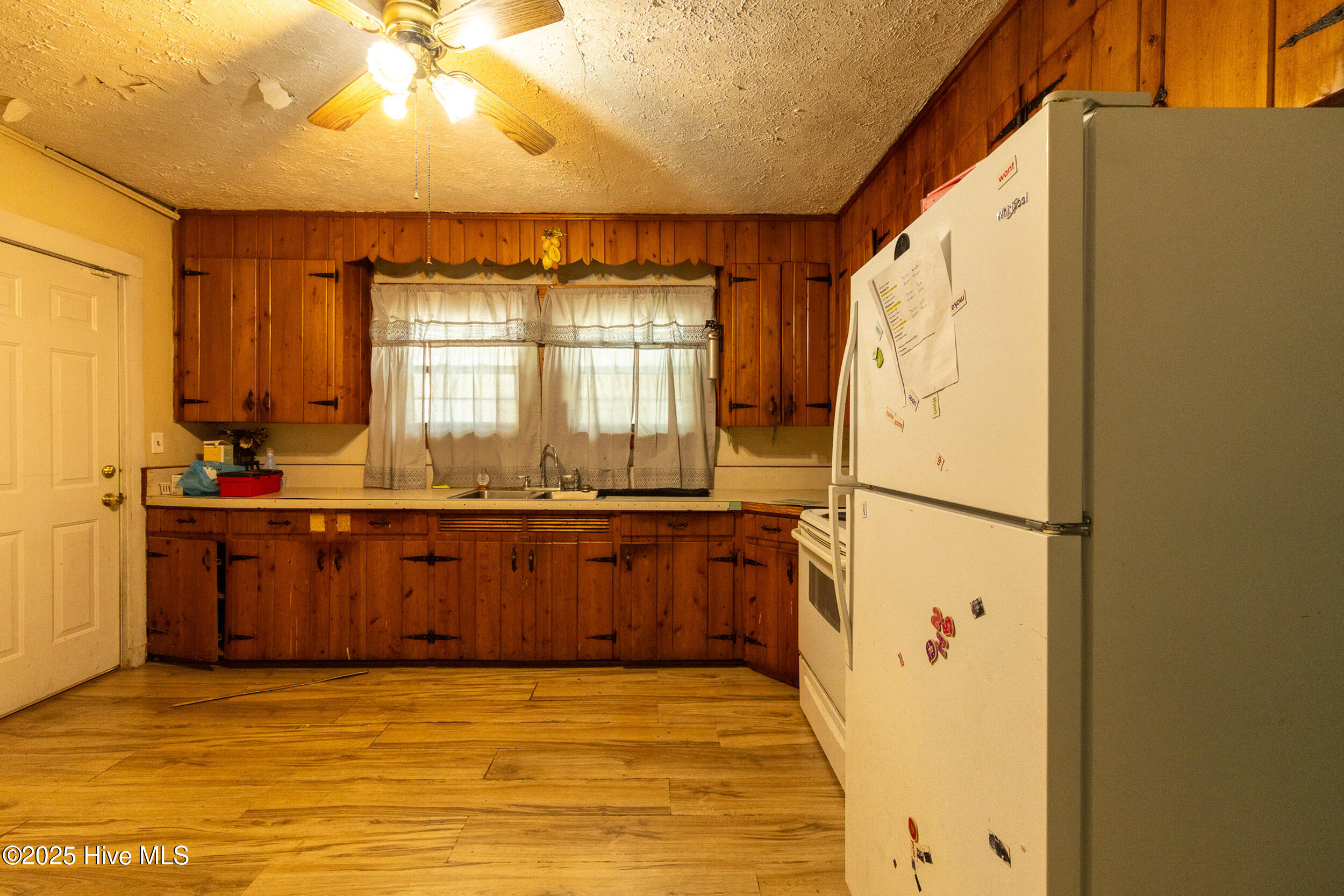 503 Spring Street Hamlet, NC 28345 - Photo 6 of 17 582929F8-7E22-4210-A3A5-3EABF00A2E78