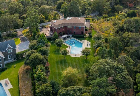 $2,949,000 | 89 Old Canoe Place Road, Hampton Bays, NY 11946