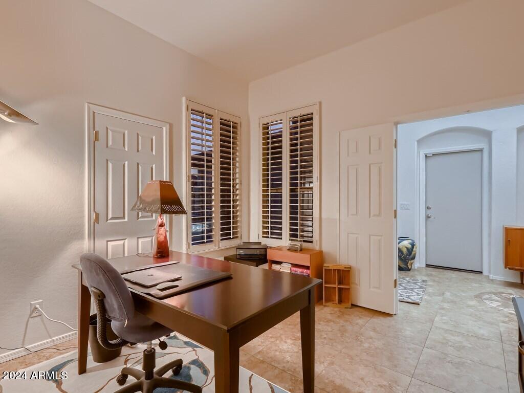 6920 West Rowel Road Peoria, AZ 85383 - Photo 8 of 27 15 Office