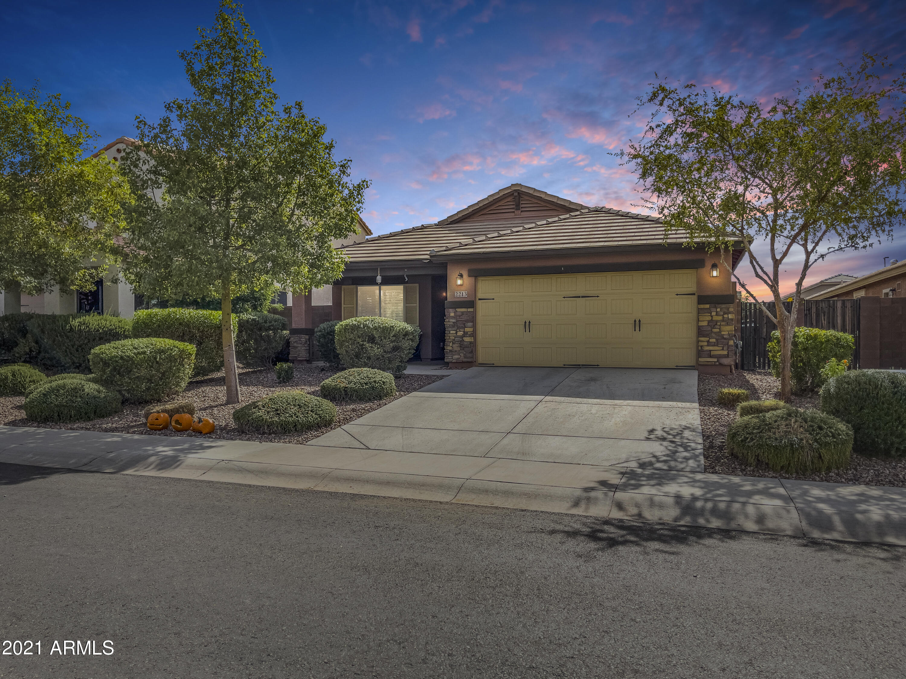 2213 East Stacey Road Gilbert, AZ 85298 - Photo 1 of 29 IMG_4060 - ok