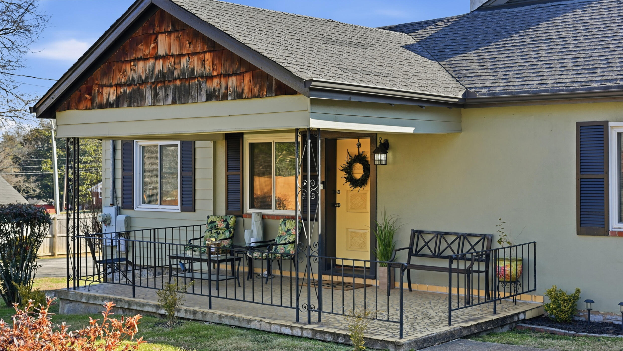 49_408 broughton st new-4