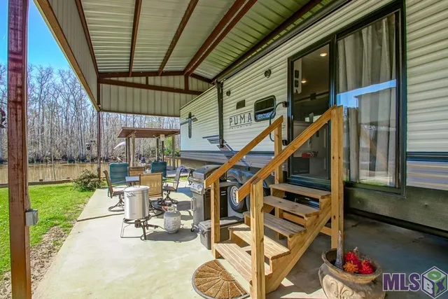 $168,900 | 23334 Chene Blanc Lane, Maurepas, LA 70449