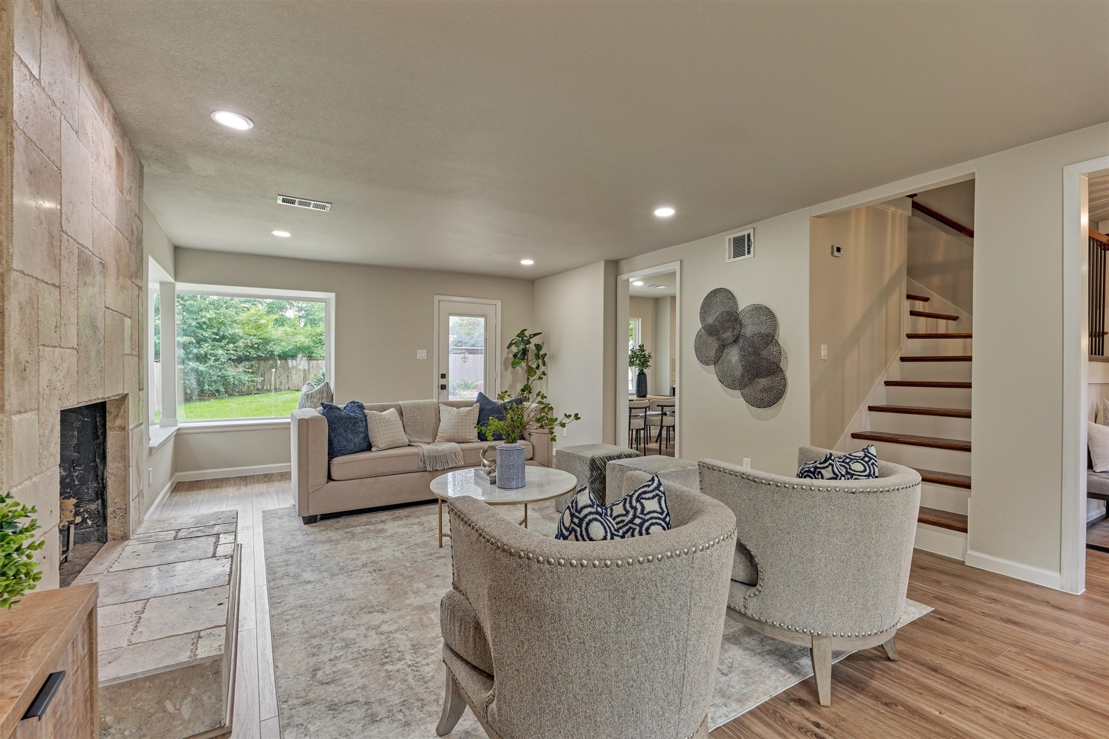 6107 Jadecrest Court Spring, TX 77389 - Photo 9 of 40
