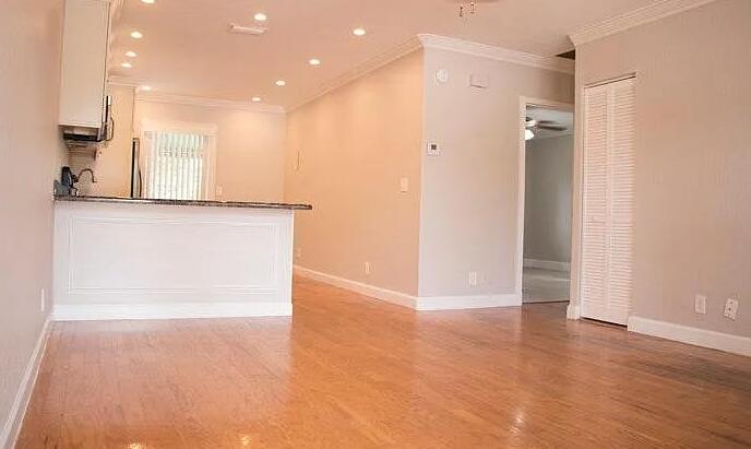 Apartment for lease in Boca Raton.