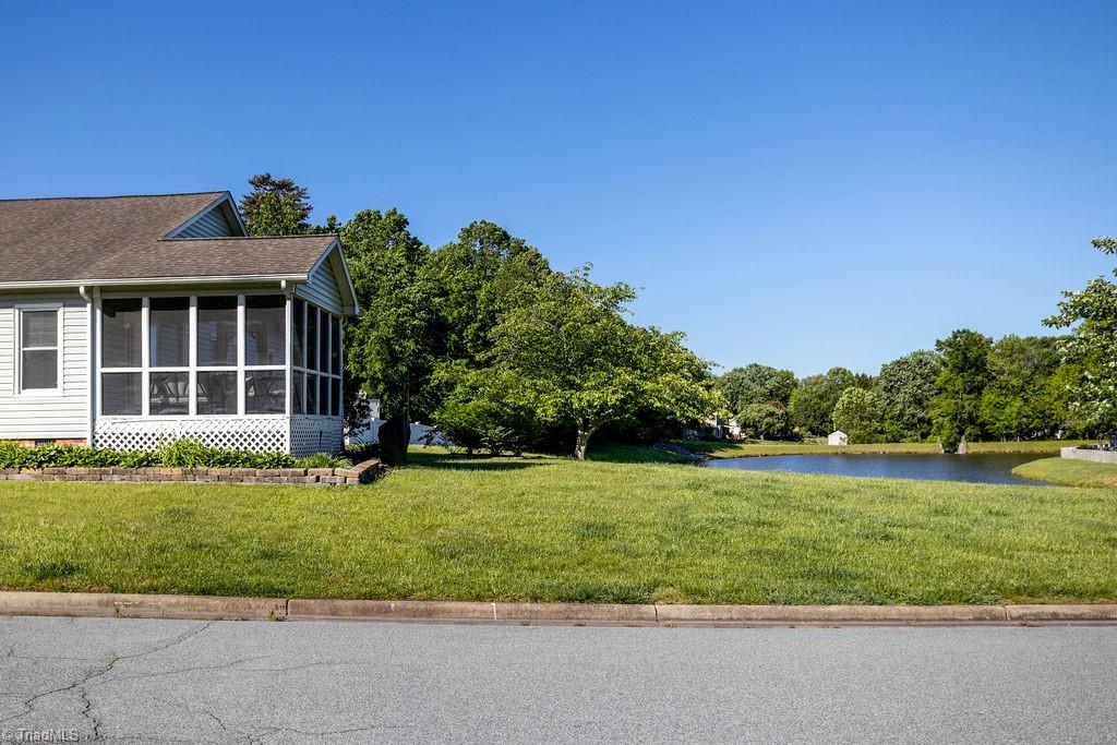 3303 Timberwolf Avenue High Point, NC 27265 - Photo 7 of 34 Gallery Image 7