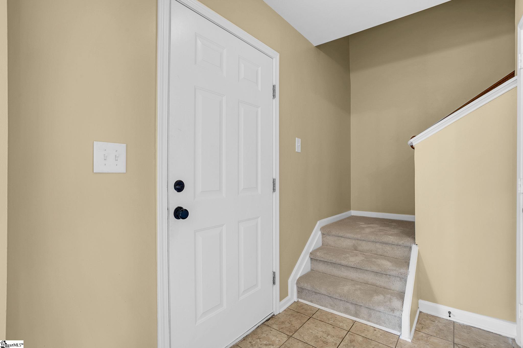 56 Hayfield Lane Greer, SC 29650 - Photo 4 of 34