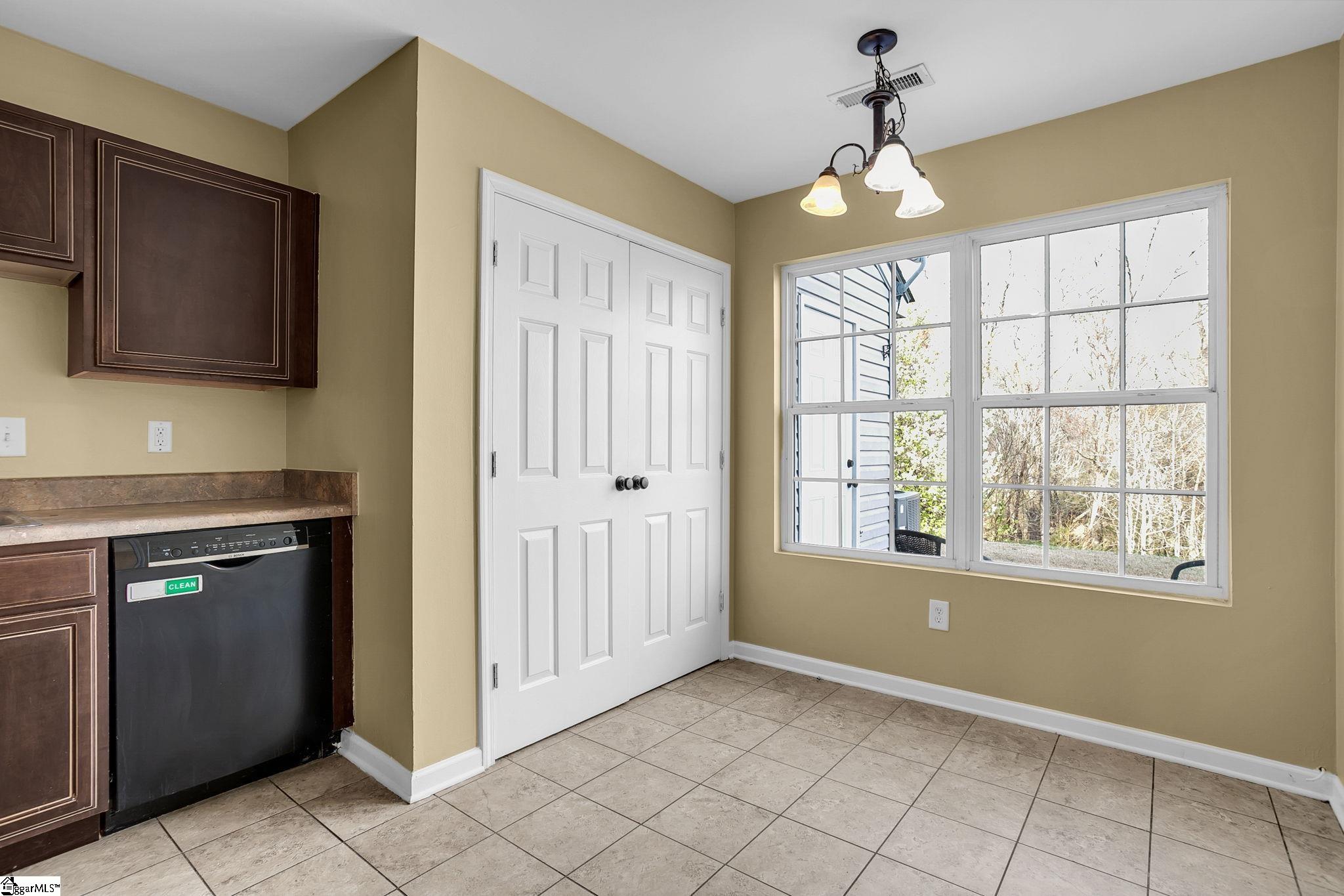 56 Hayfield Lane Greer, SC 29650 - Photo 10 of 34