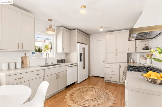 $1,048,000 | 6735 Cutting Boulevard, El Cerrito, CA 94530