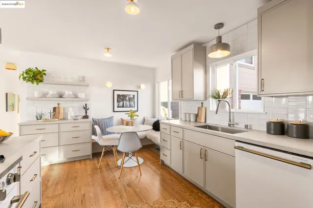 $1,048,000 | 6735 Cutting Boulevard, El Cerrito, CA 94530