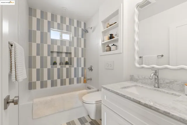 $1,048,000 | 6735 Cutting Boulevard, El Cerrito, CA 94530