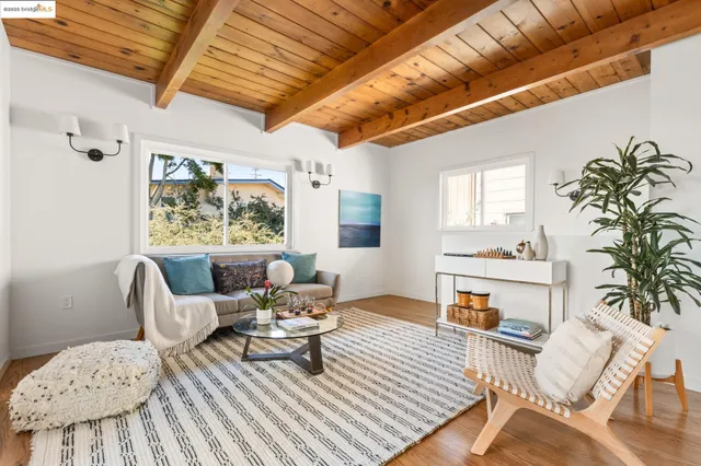 $1,048,000 | 6735 Cutting Boulevard, El Cerrito, CA 94530