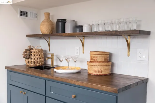 $1,048,000 | 6735 Cutting Boulevard, El Cerrito, CA 94530