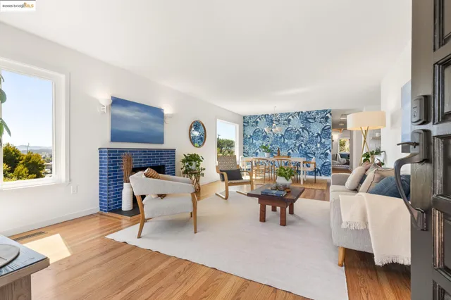 $1,048,000 | 6735 Cutting Boulevard, El Cerrito, CA 94530