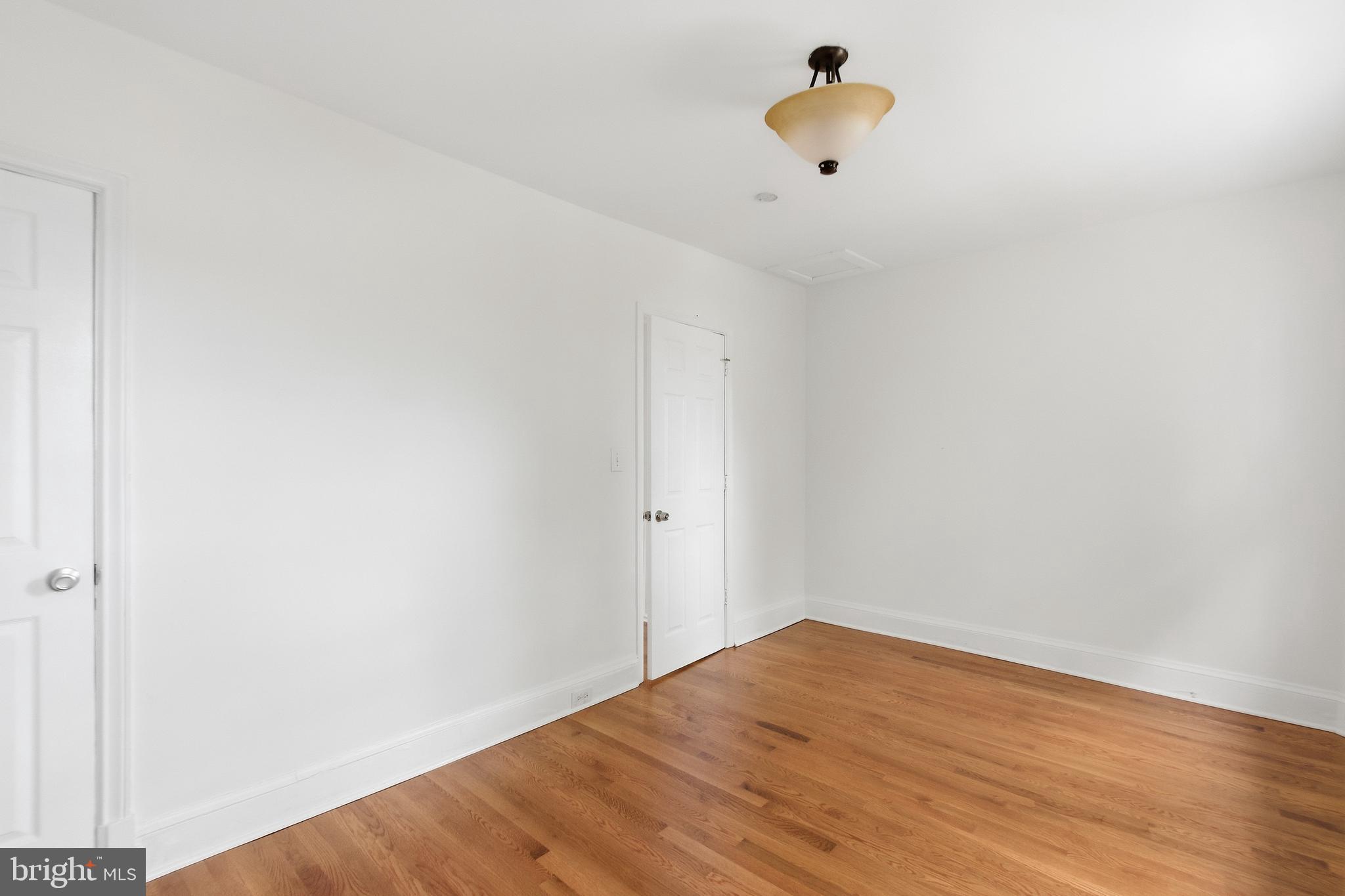 440 Delafield Place Northwest Washington, DC 20011 - Photo 22 of 33 a view of an empty room