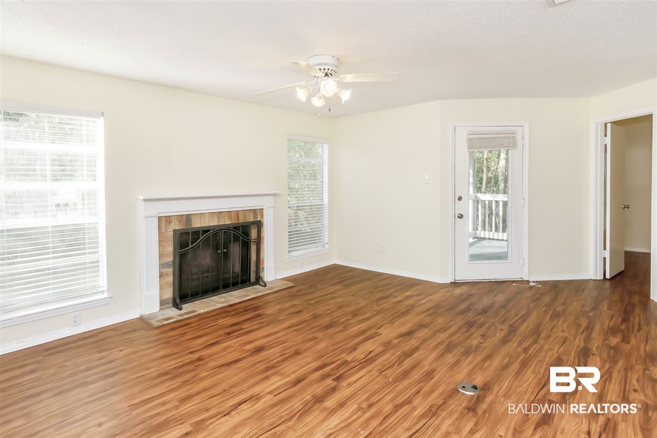 5608 Cottage Hill Road, Unit 214 Mobile, AL 36609 - Photo 4 of 31