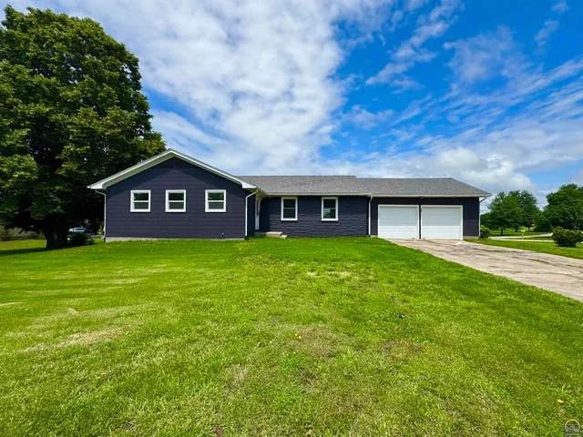 $275,000 | 151 North 5th Street, New Strawn, KS 66839