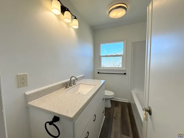 $275,000 | 151 North 5th Street, New Strawn, KS 66839