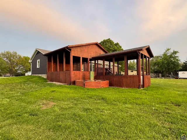 $275,000 | 151 North 5th Street, New Strawn, KS 66839