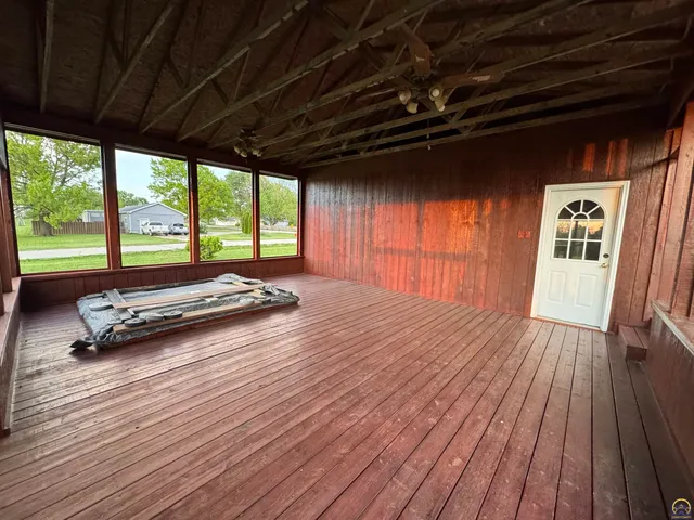 $275,000 | 151 North 5th Street, New Strawn, KS 66839