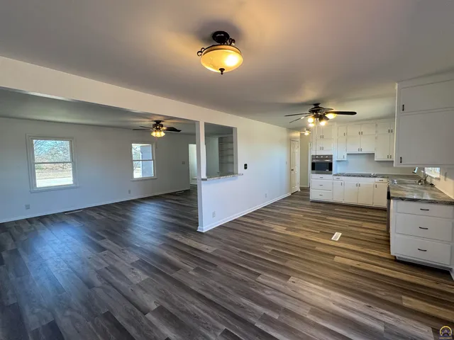 $275,000 | 151 North 5th Street, New Strawn, KS 66839