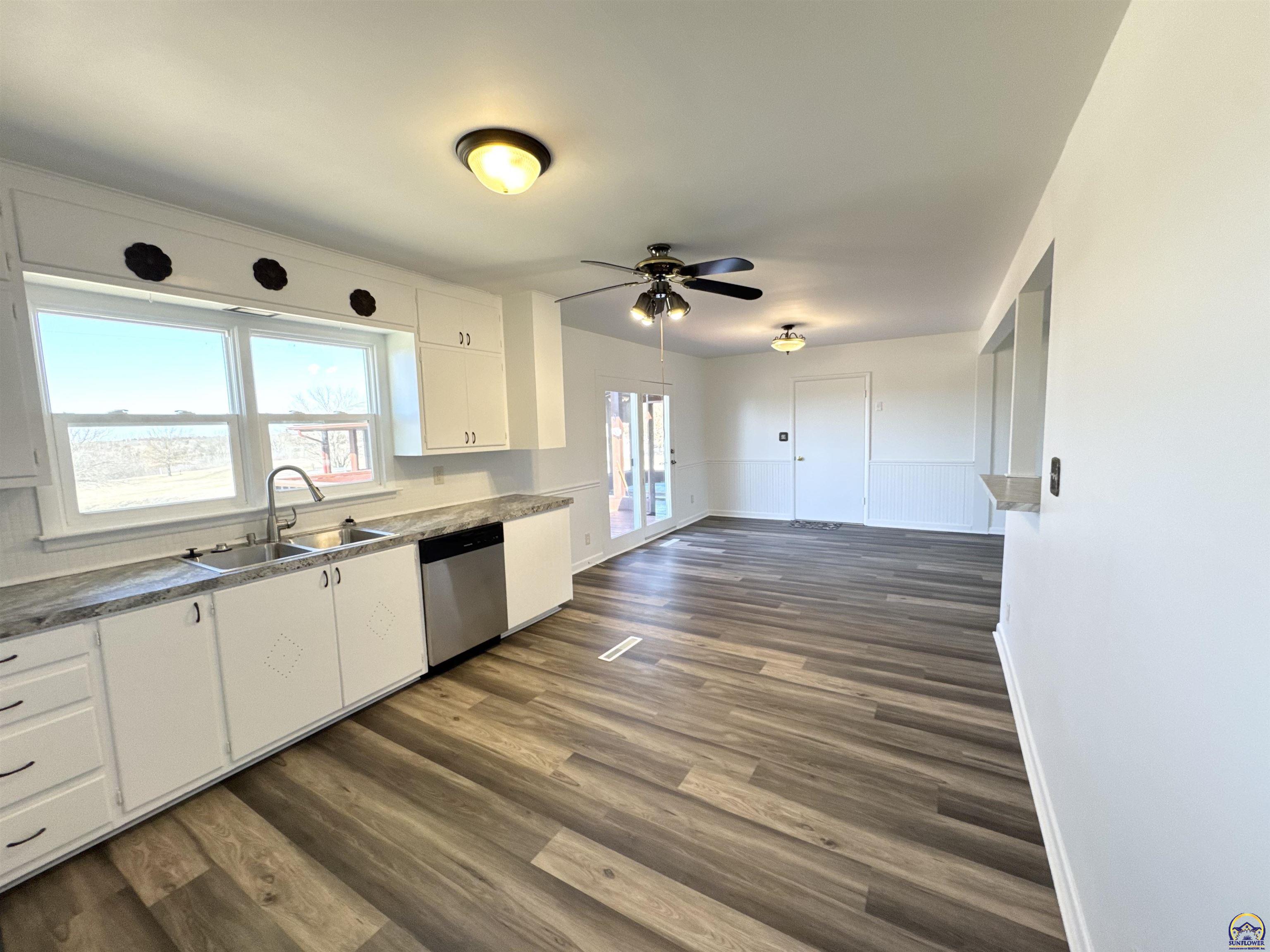 151 North 5th Street New Strawn, KS 66839 - Photo 5 of 22