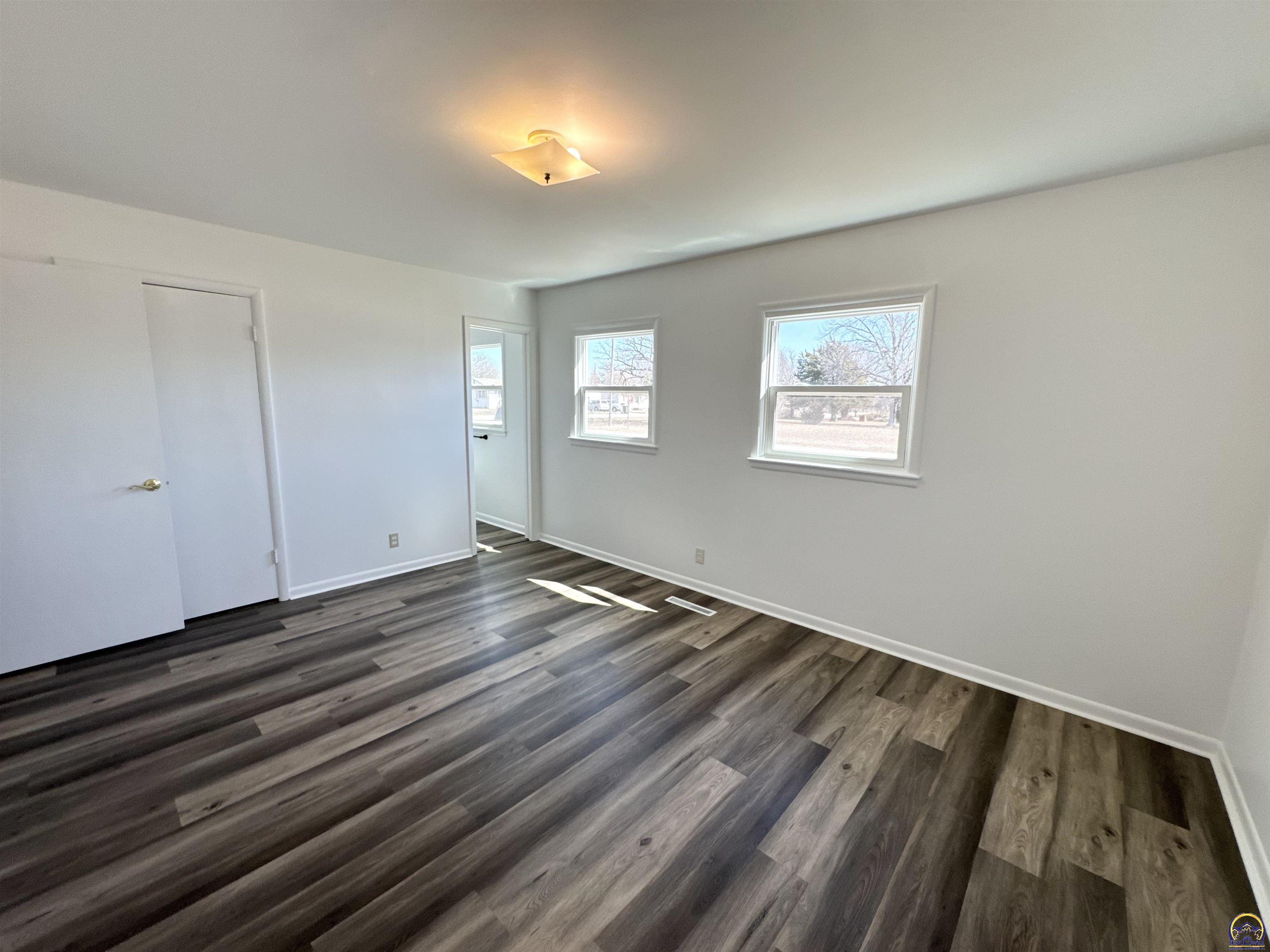 151 North 5th Street New Strawn, KS 66839 - Photo 7 of 22