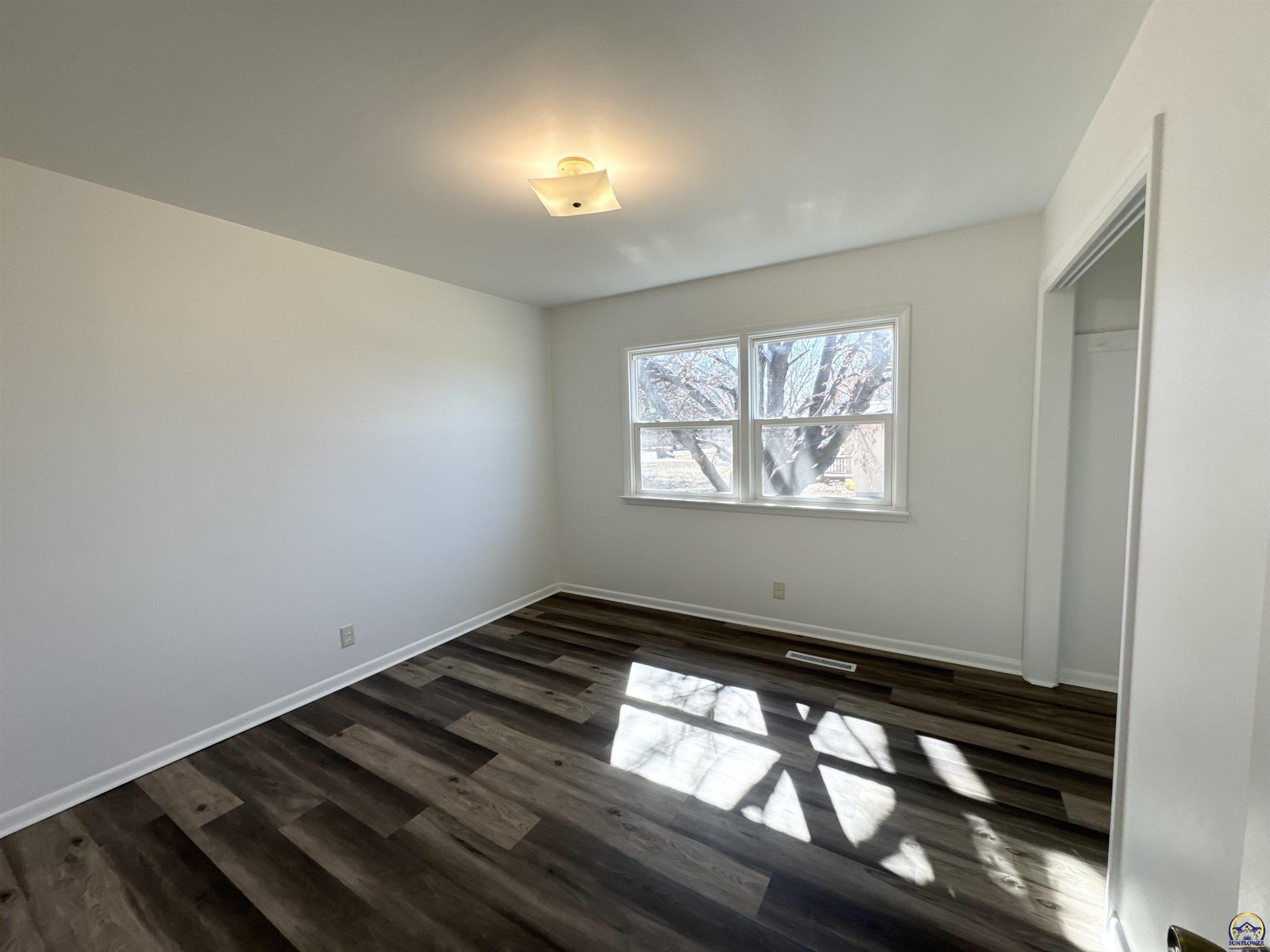 151 North 5th Street New Strawn, KS 66839 - Photo 9 of 22