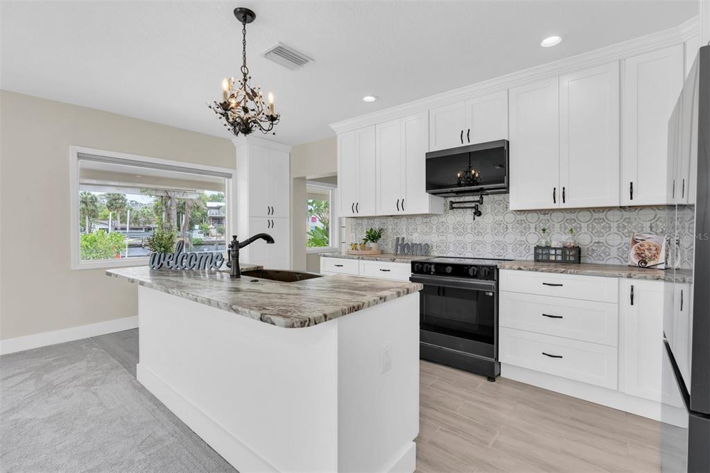 5440 Manatee Point Drive New Port Richey, FL 34652 - Photo 14 of 53